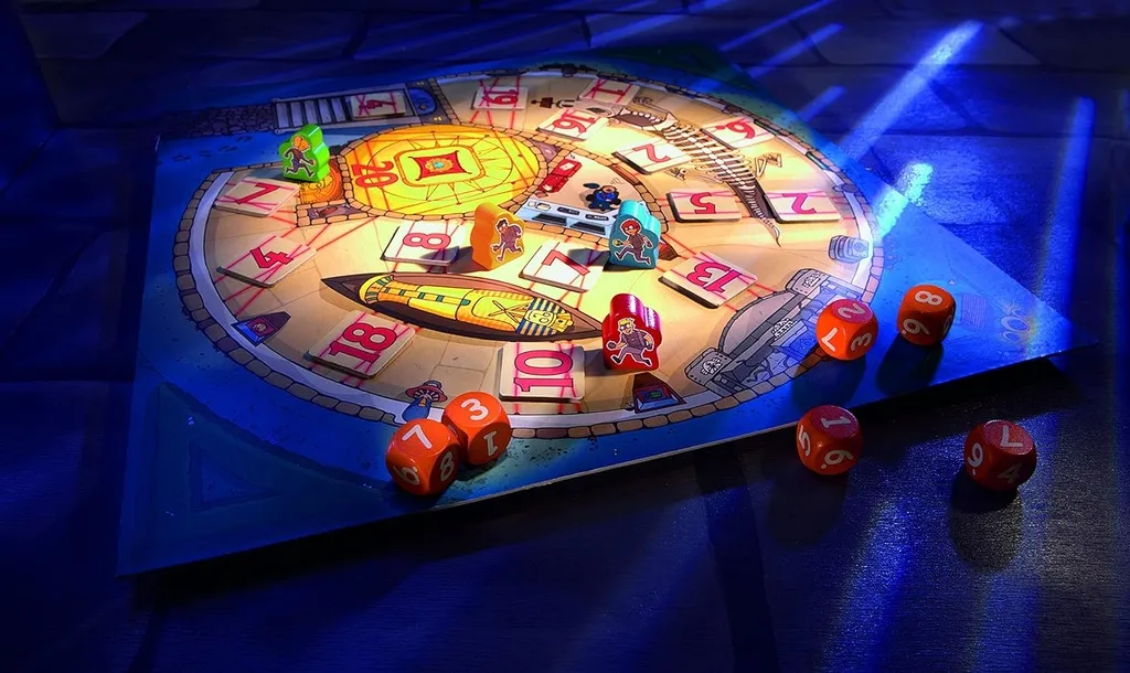 CODIGO SECRETO 13+4.webp